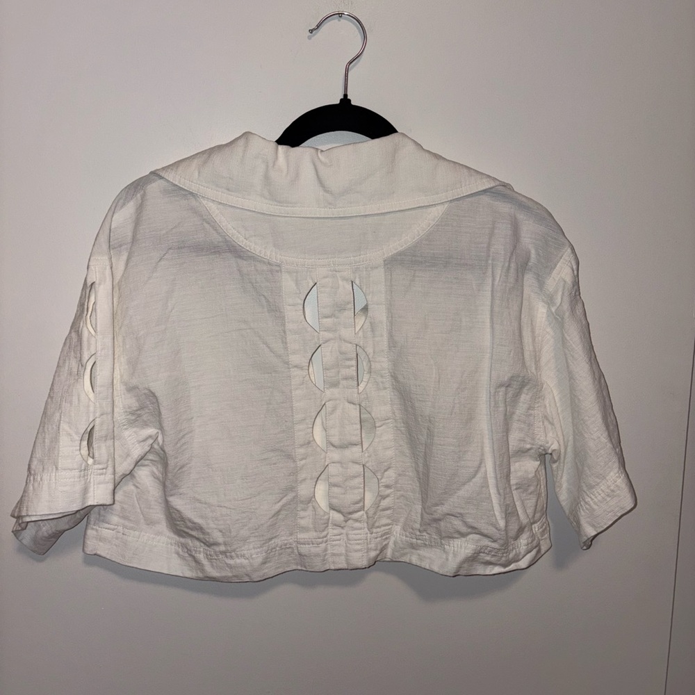 Shona Joy Birdie Scallop Cropped Shirt - Picture 7 of 7